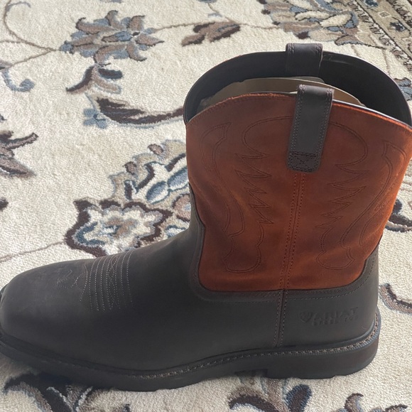 Ariat Work Boots- New without tag